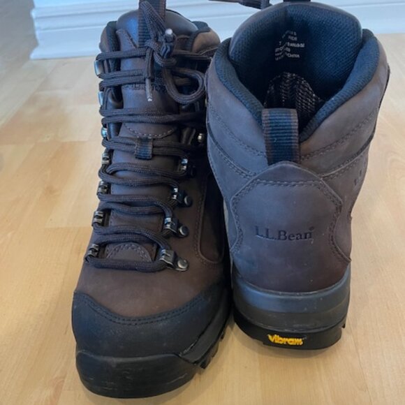 Ladies LL Bean Size 7 wide Hiking Boots. - Picture 4 of 8
